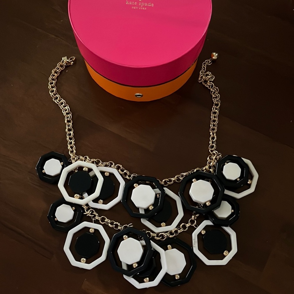 Kate Spade Florence Broadhurst Octagonal 
Necklace